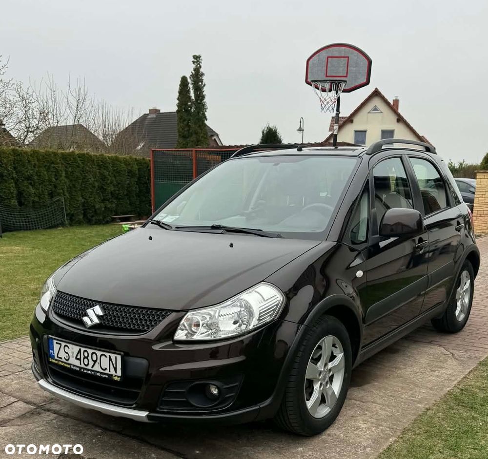 Suzuki SX4 1.6 Comfort Plus - 1