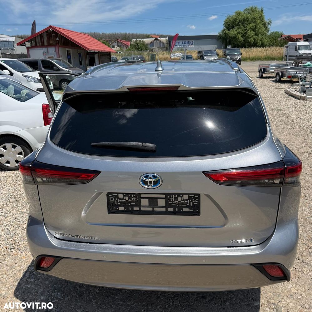 Toyota Highlander 2.5 L Dynamic Force 248CP Luxury Metallic - 25