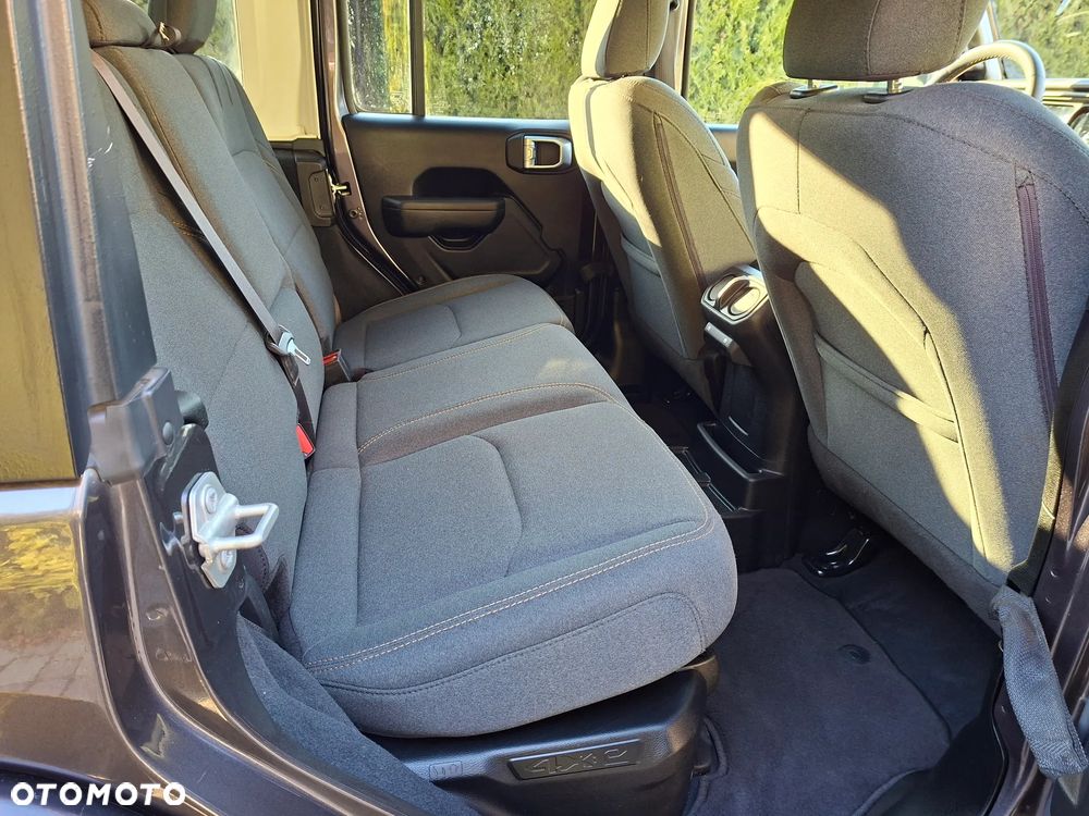 Jeep Wrangler 2.0 4xe Plug-In Hybrid Hardtop Sahara - 10