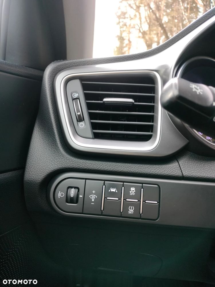 Kia XCeed 1.4 T-GDI M DCT - 26
