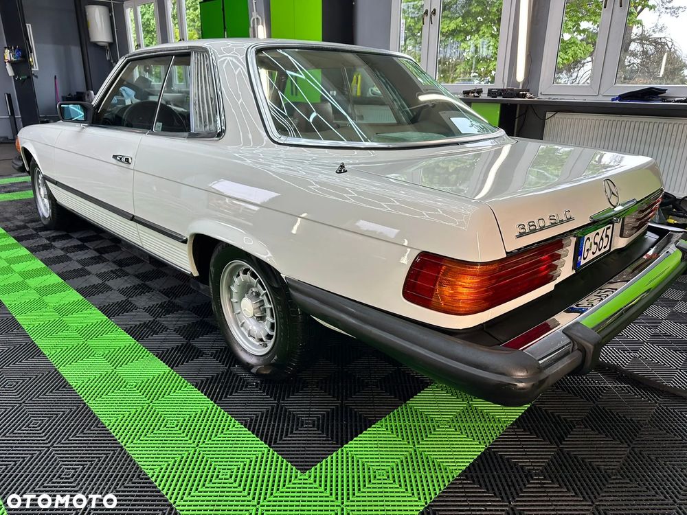 Mercedes-Benz SLC - 2