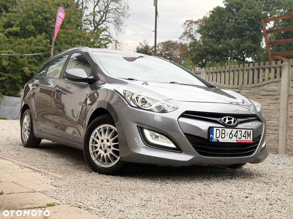 Hyundai i30 blue 1.6 CRDi Style - 6