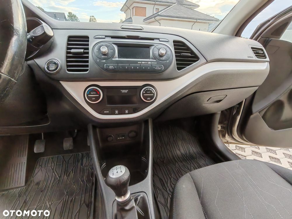 Kia Picanto - 36
