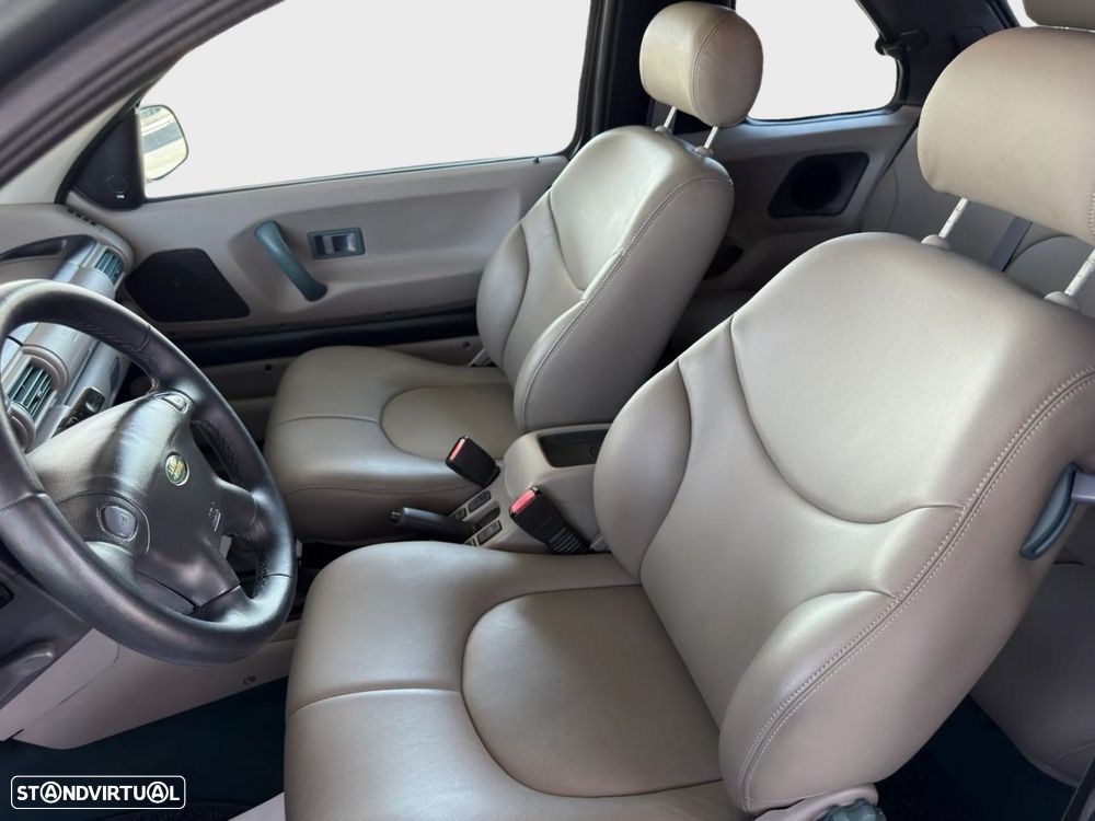 Land Rover Freelander 2.0 di - 12