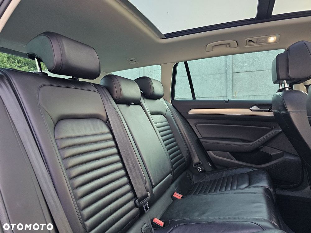 Volkswagen Passat - 29