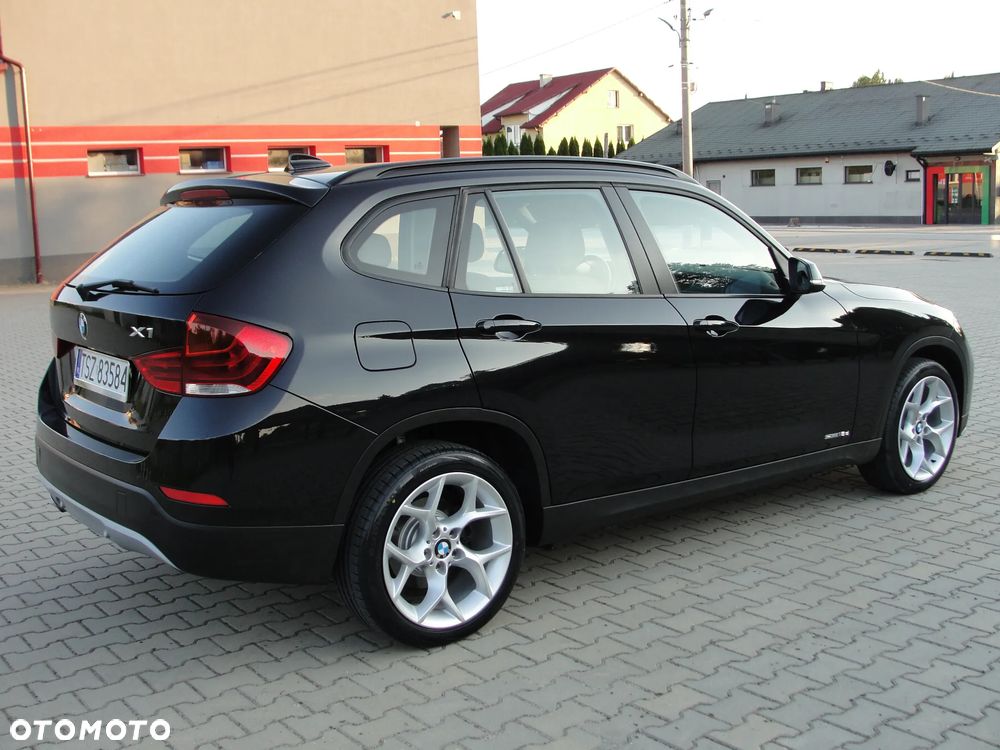 BMW X1 sDrive18d xLine - 15
