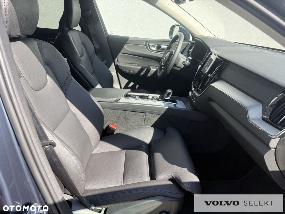 Volvo XC 60 - 30