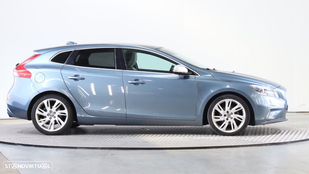 Volvo V40 1.6 D2 Momentum - 6