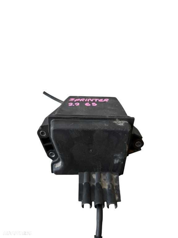 Rezervor vacuum MERCEDES BENZ SPRINTER W906 cod piesa A6510700668 - 2