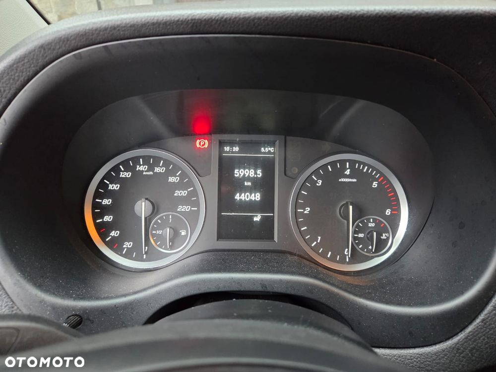 Mercedes-Benz VITO - 10