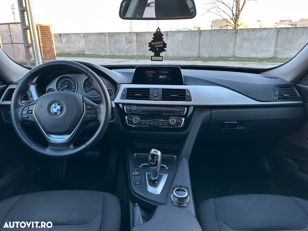 BMW Seria 3 320d xDrive AT - 11