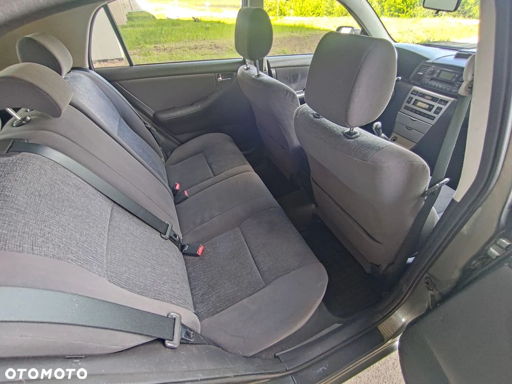 Toyota Corolla 1.4 VVT-i Terra Polaris - 10
