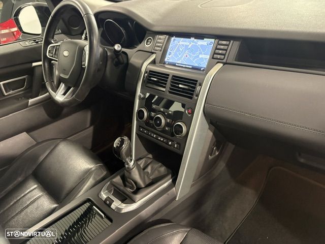 Land Rover Discovery Sport 2.0 TD4 HSE Luxury - 36