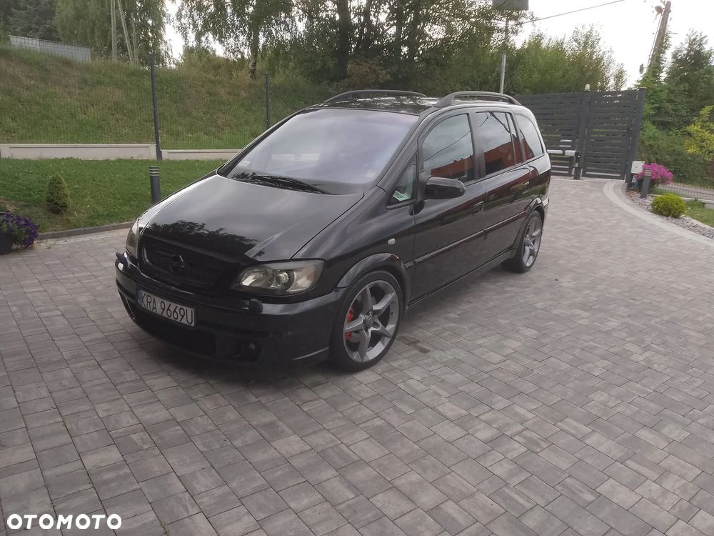 Opel Zafira - 2