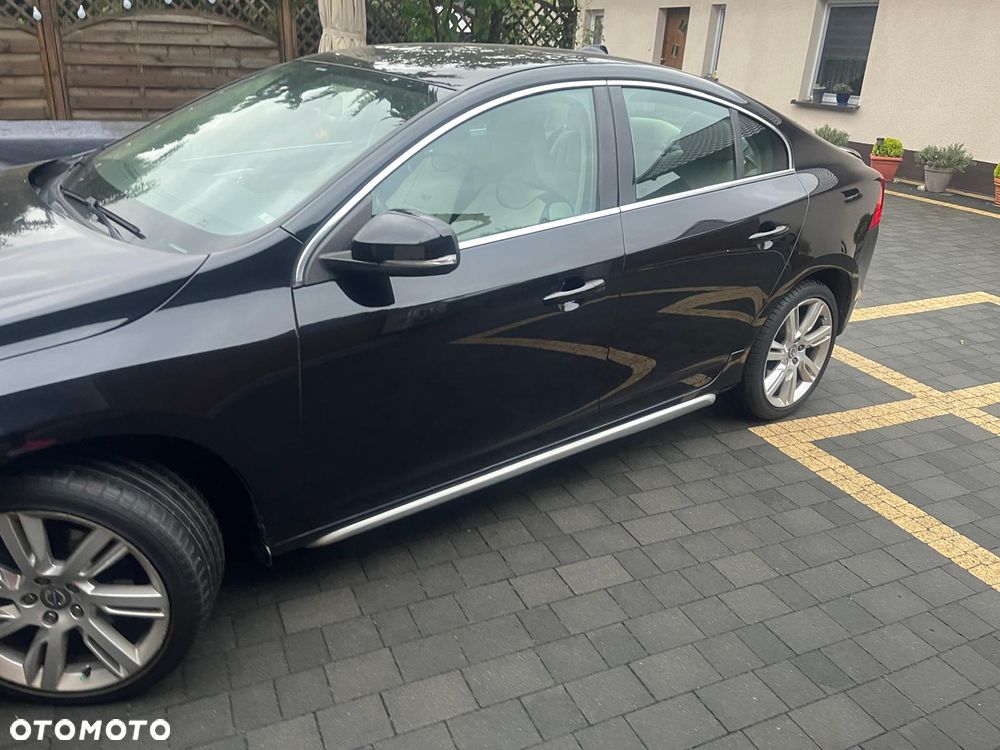 Volvo S60 D2 R-Design - 7