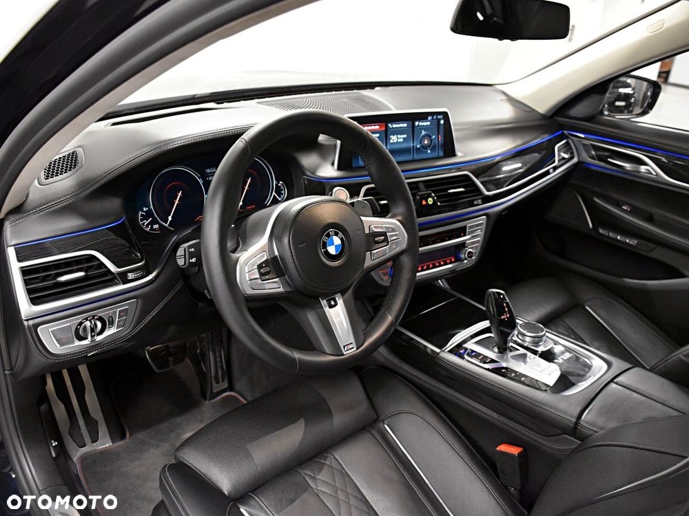 BMW Seria 7 - 10