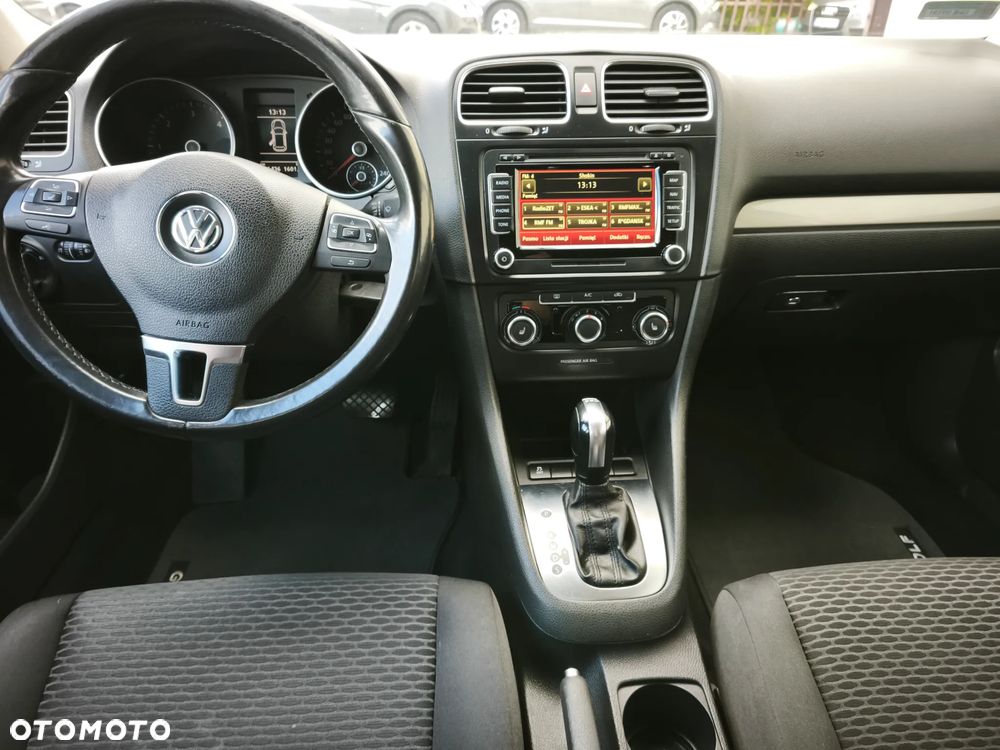 Volkswagen Golf 1.6 TDI Comfortline DSG - 11