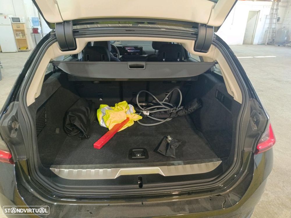 BMW 320 e Auto - 11