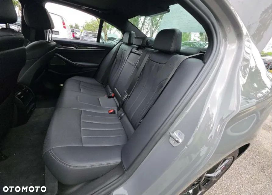 BMW Seria 5 540i xDrive M Sport sport - 8