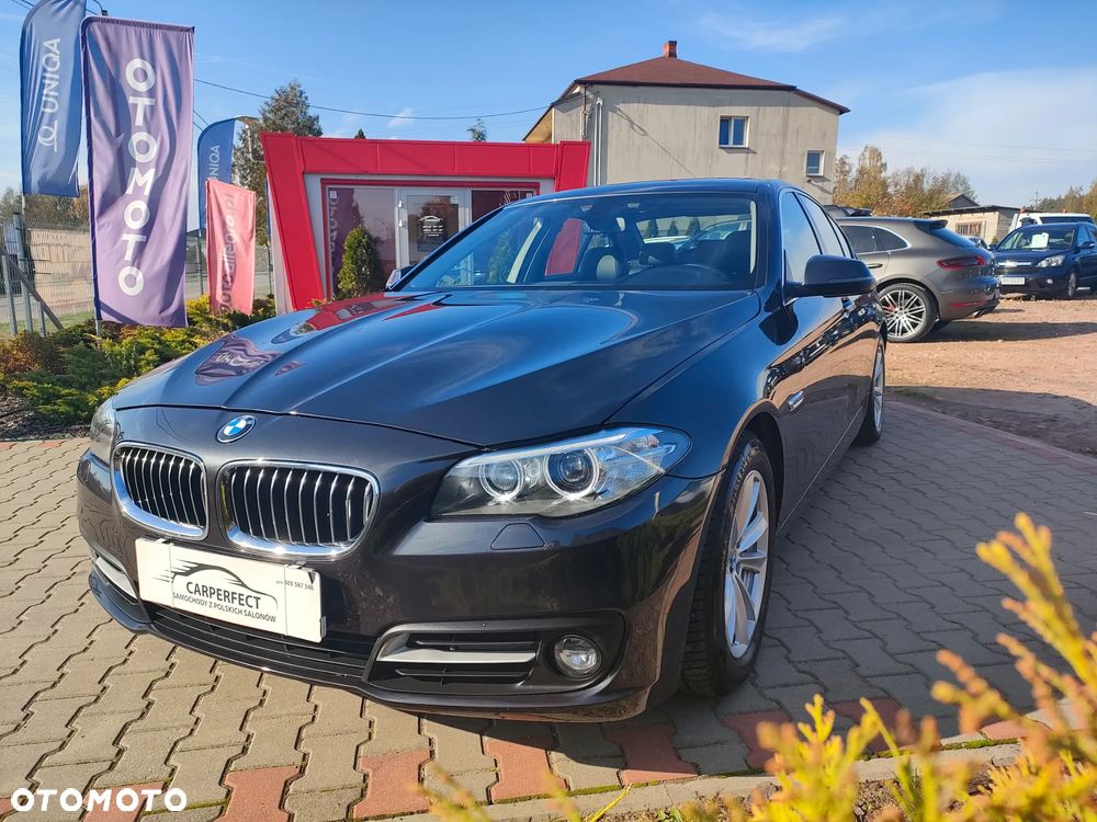 BMW Seria 5 528i Luxury Line - 3