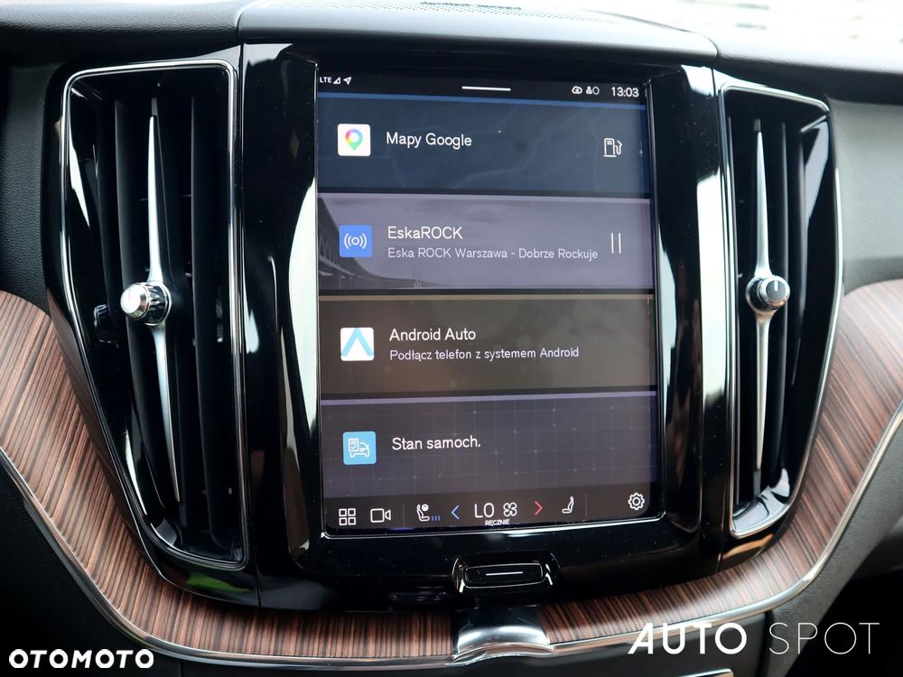 Volvo XC 60 B4 B Plus Bright - 29