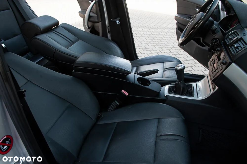 BMW X3 2.0i - 24