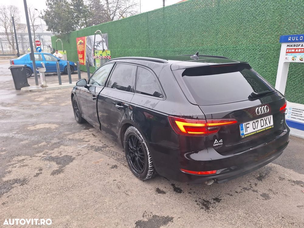 Audi A4 2.0 TDI ultra S tronic - 13