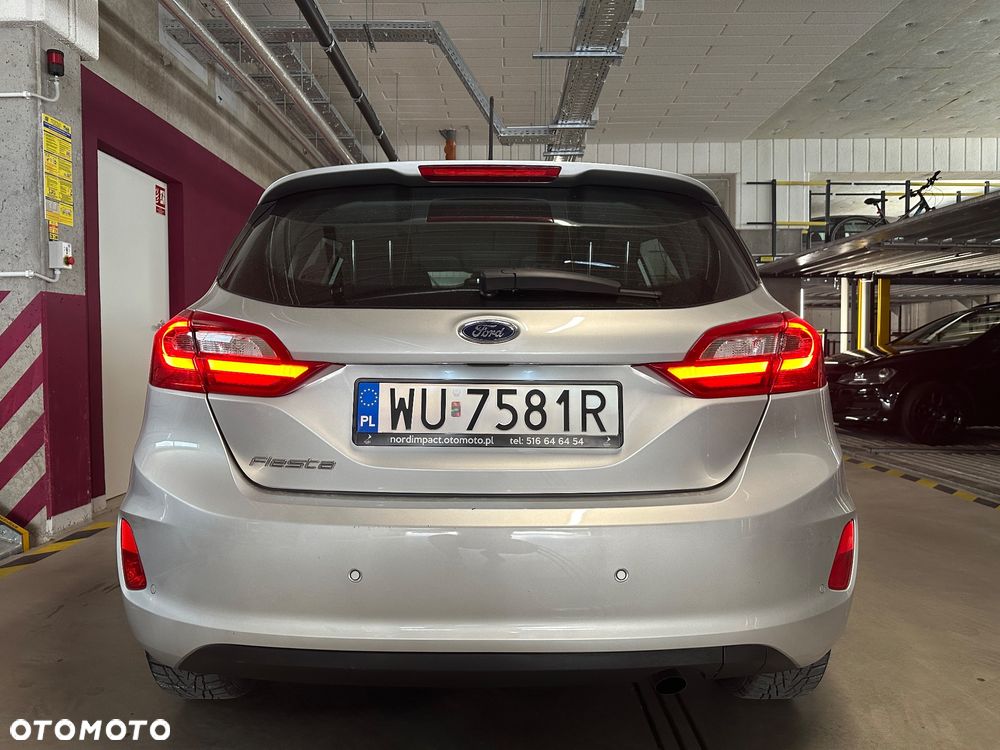 Ford Fiesta 1.1 S&S TITANIUM - 19