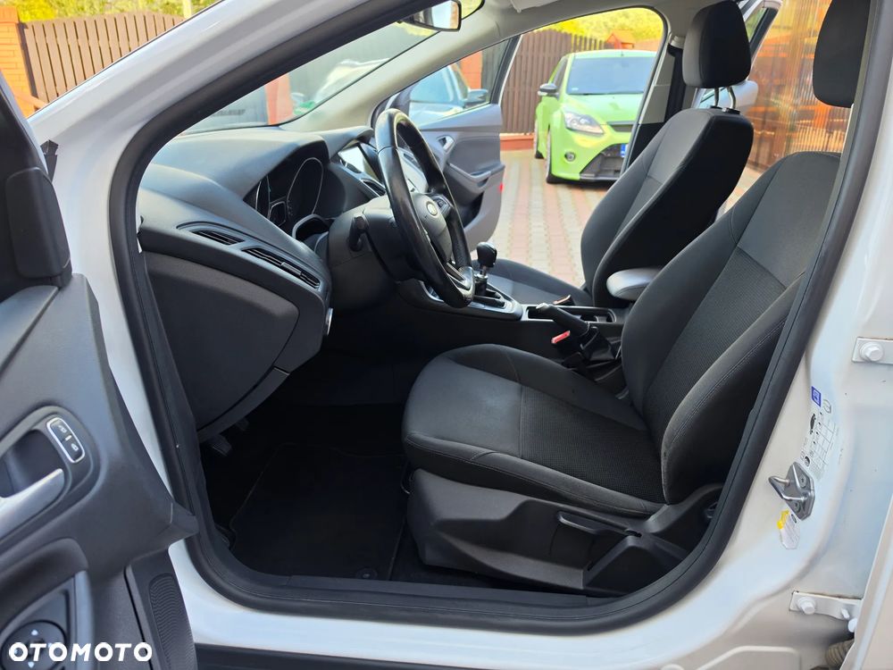 Ford Focus 2.0 TDCi Titanium ASS - 28