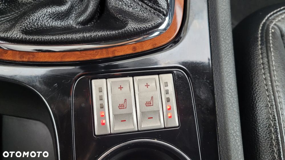 Ford Mondeo 2.0 Ghia - 32