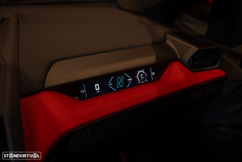 Lamborghini Revuelto 6.5 V12 - 28