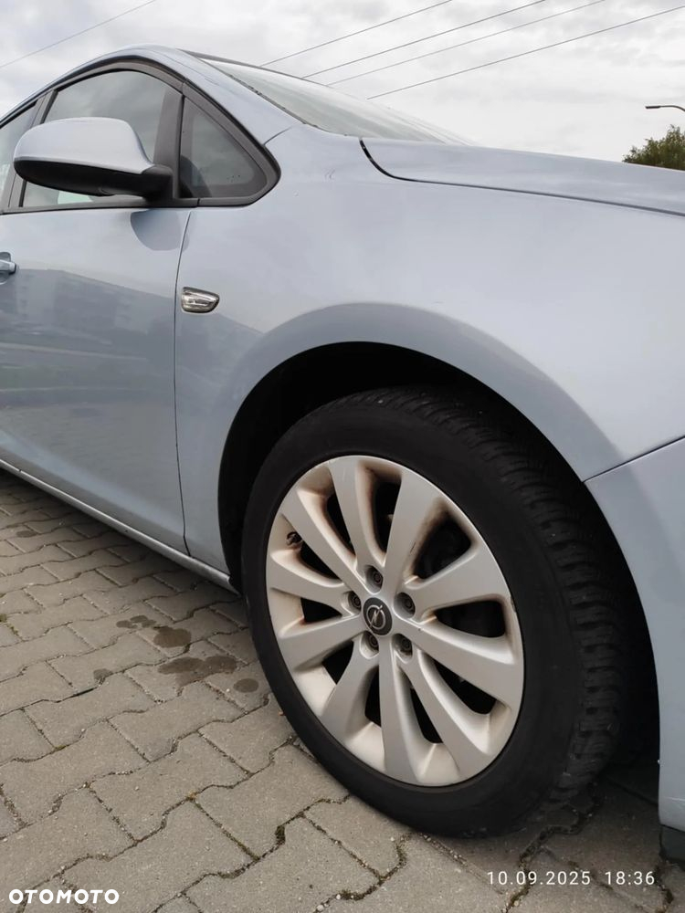 Opel Astra - 12