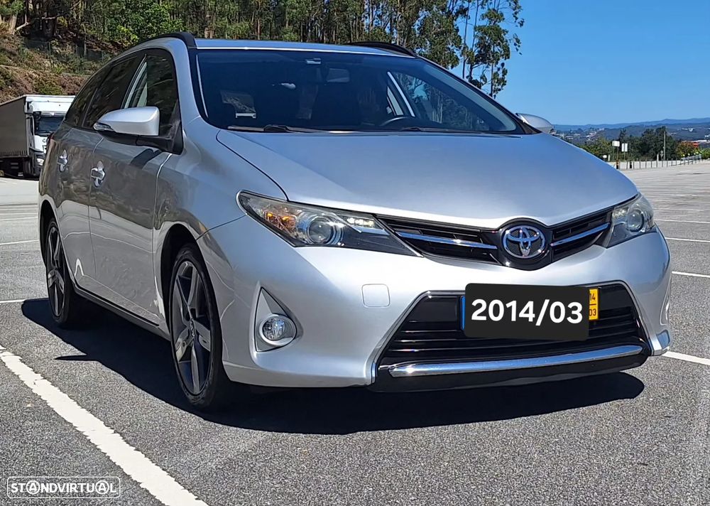 Toyota Auris Touring Sports 1.4 D-4D Comfort+Pack Sport - 2