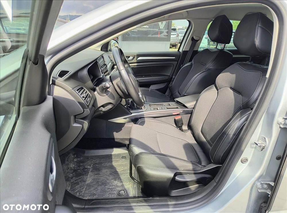 Renault Megane 1.3 TCe FAP Intens - 8