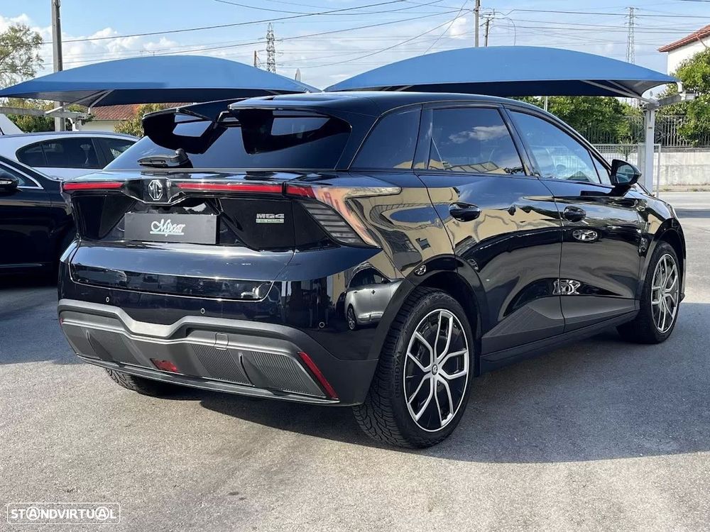 MG MG4 64 kWh Luxury - 5