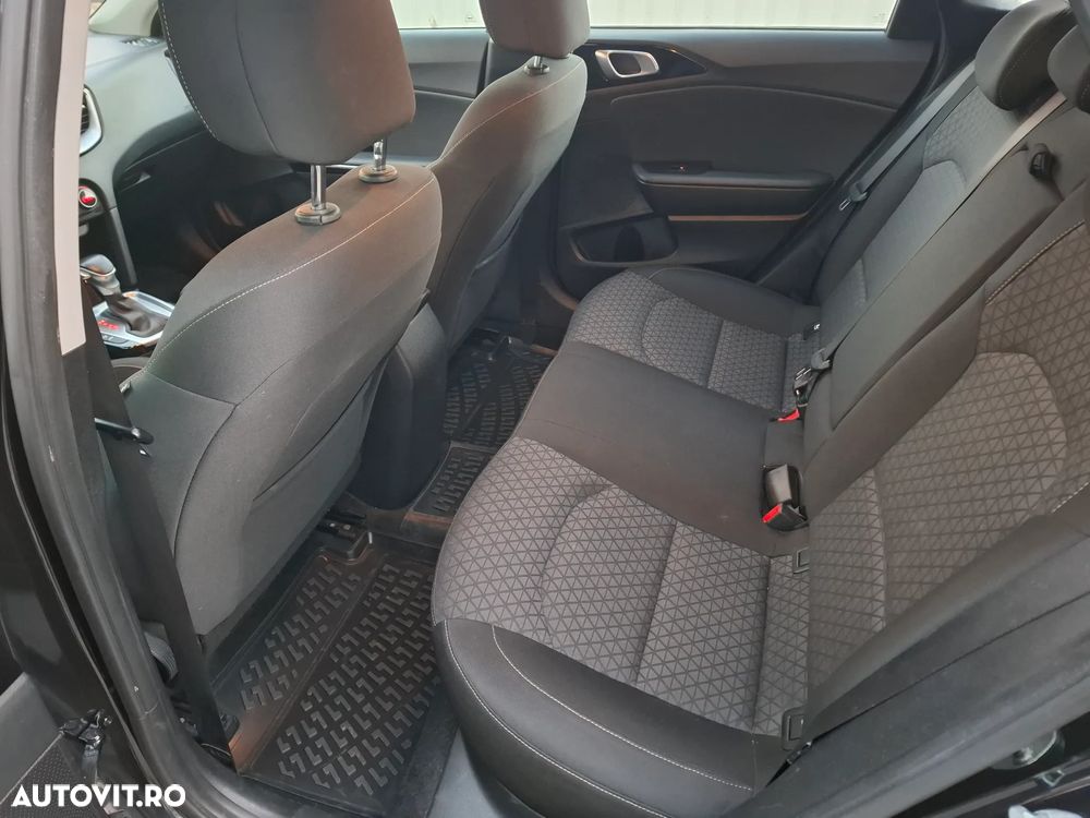 Kia Ceed SW 1.6 CRDi Eco-Dynamics+(48V Mild-Hybr.) DCT7 Platinum Edition - 9