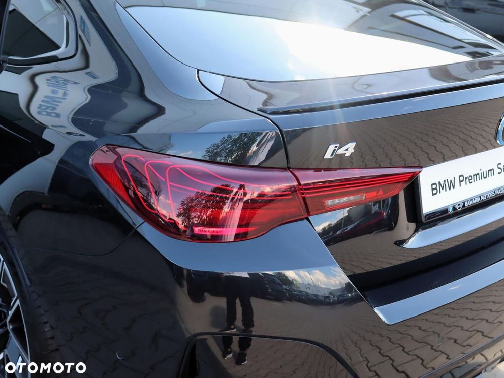 BMW i4 - 23