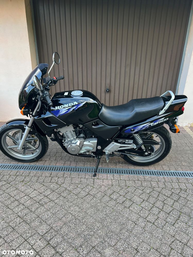 Honda CB - 22