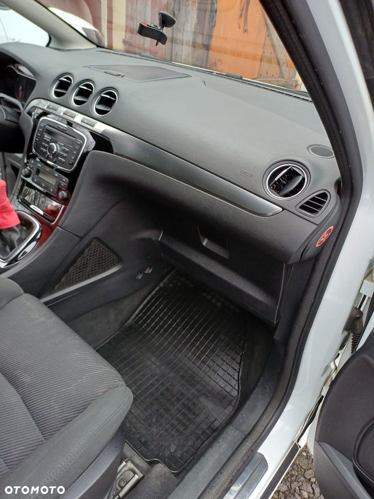 Ford S-Max 2.0 TDCi DPF Trend - 13