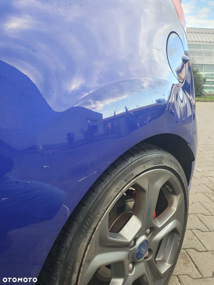 Ford Fiesta ST - 18