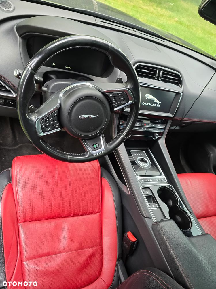 Jaguar F-Pace 3.0 V6 AWD R-Sport - 16