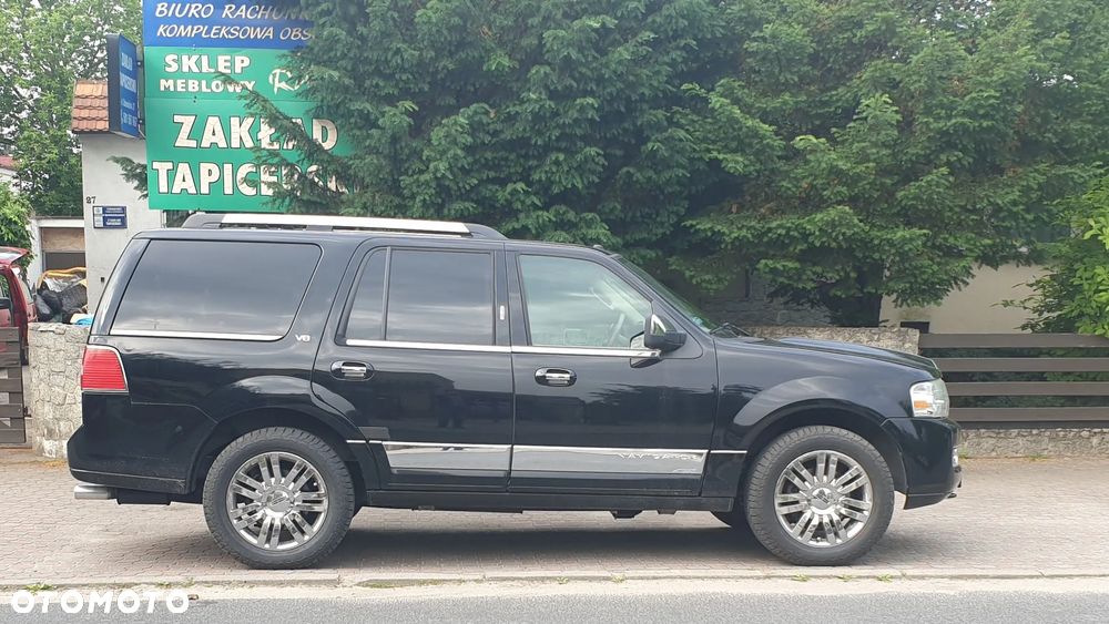 Lincoln Navigator ver-5-4-4wd-luxury - 3