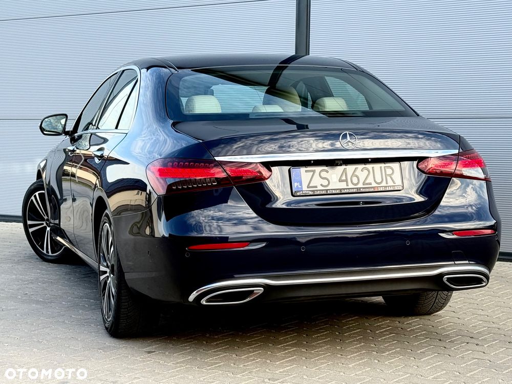 Mercedes-Benz Klasa E 300 9G-TRONIC - 20