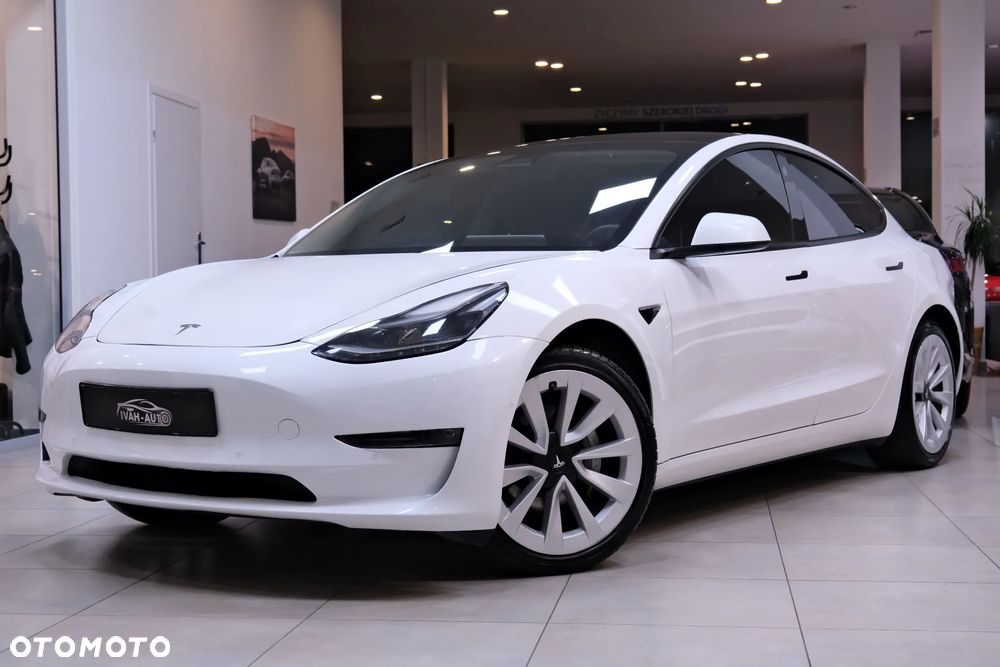 Tesla Model 3 Standard Range Plus - 16