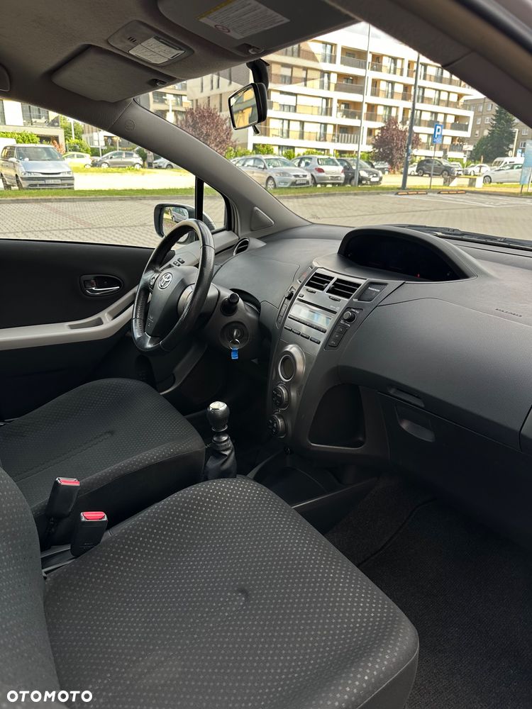 Toyota Yaris 1.33 VVT-i Cool - 6
