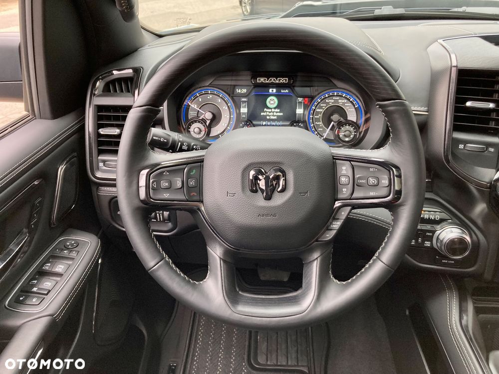 RAM 1500 5.7 Crew Cab Limited - 26