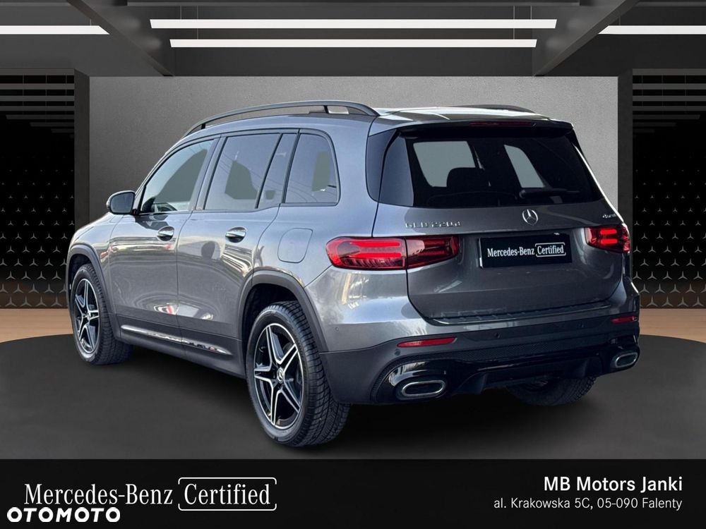 Mercedes-Benz GLB - 4