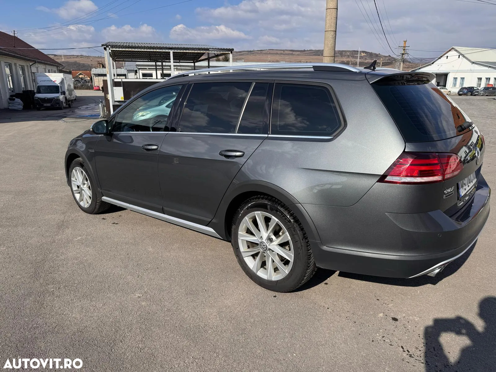 Volkswagen Golf Variant 2.0 TDI SCR 4Motion DSG Alltrack - 3