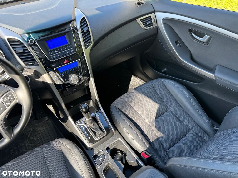Hyundai i30 1.6 CRDI DCT Premium - 23
