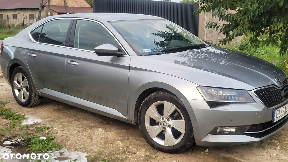 Skoda Superb 2.0 TDI Ambition - 1